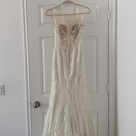 Kitty Chen used wedding dress, size 4, ivory - Picture 3 of 10